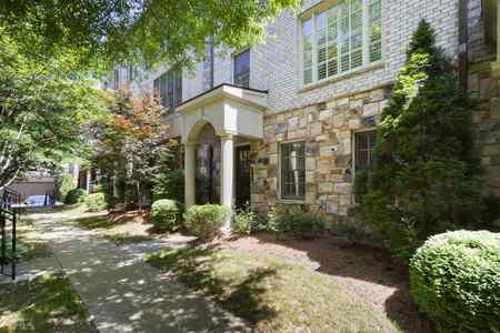 $800,000 - 3Br/4Ba -  for Sale in Brookhaven Manor, Atlanta