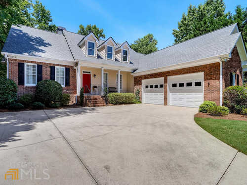 $515,000 - 3Br/3Ba -  for Sale in Royal Lakes, Flowery Branch