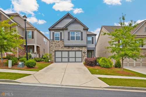 $425,000 - 4Br/3Ba -  for Sale in Sterling On The Lake, Flowery Branch