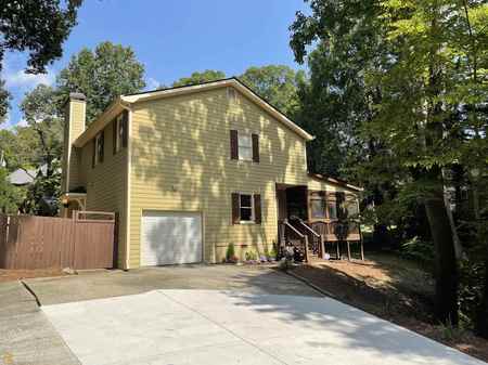 $675,000 - 3Br/3Ba -  for Sale in Brookhaven, Brookhaven