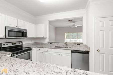 $398,800 - 3Br/2Ba -  for Sale in The Enclave At Briarcliff, Brookhaven