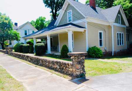 $277,700 - 3Br/1Ba -  for Sale in Chastain, Calhoun