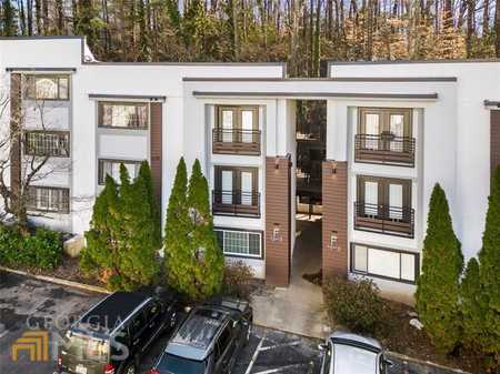 $290,000 - 2Br/2Ba -  for Sale in Carlyle Heights, Atlanta