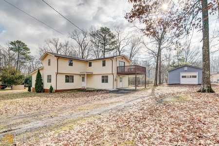 $245,000 - 5Br/3Ba -  for Sale in Rosewood, Dalton