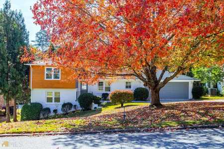 $670,000 - 4Br/3Ba -  for Sale in Chastain Park, Sandy Springs