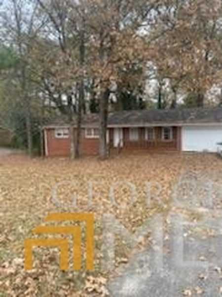$265,900 - 3Br/2Ba -  for Sale in Shallowford Heights, Douglasville