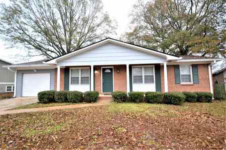 $288,900 - 4Br/2Ba -  for Sale in Belaire, Forest Park