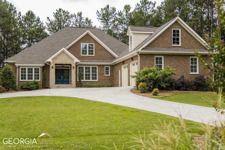 $799,000 - 4Br/3Ba -  for Sale in The Reserve At Reynolds Bend, Rome
