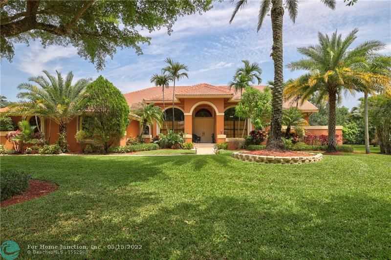 $2,175,999 - 7Br/5Ba -  for Sale in Cypress Head, Parkland