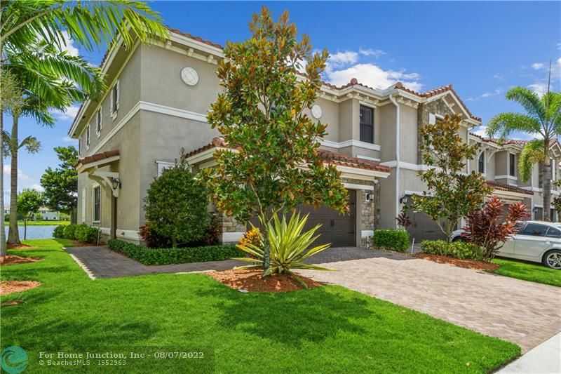 $590,000 - 3Br/3Ba -  for Sale in Town Parc At Mira Lago, Parkland