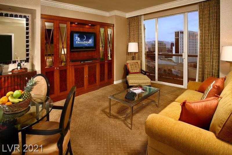 $620,000 - 2Br/3Ba -  for Sale in Turnberry M G M Grand Towers L L C Phase 2 Tower B, Las Vegas