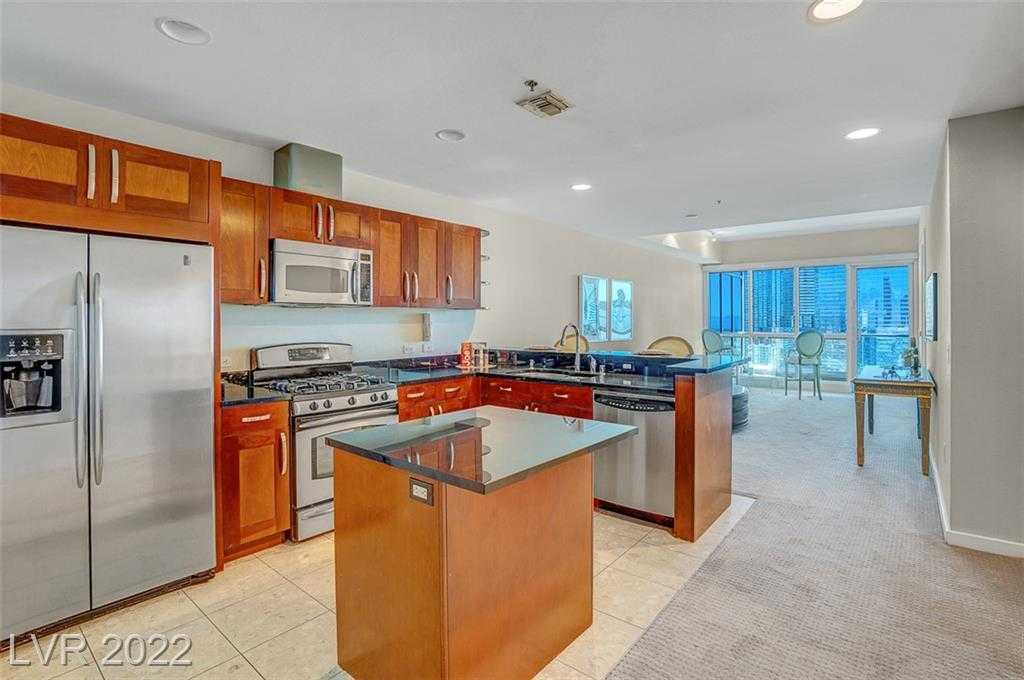 $550,000 - 2Br/2Ba -  for Sale in Panorama Towers 1, Las Vegas