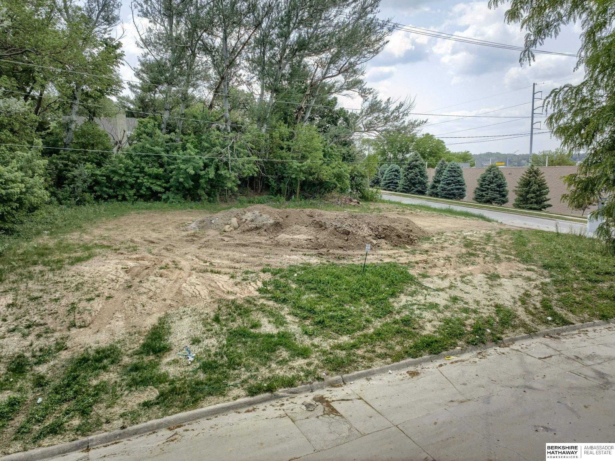 Photo 1 of 14 of 201 S 71 Street land