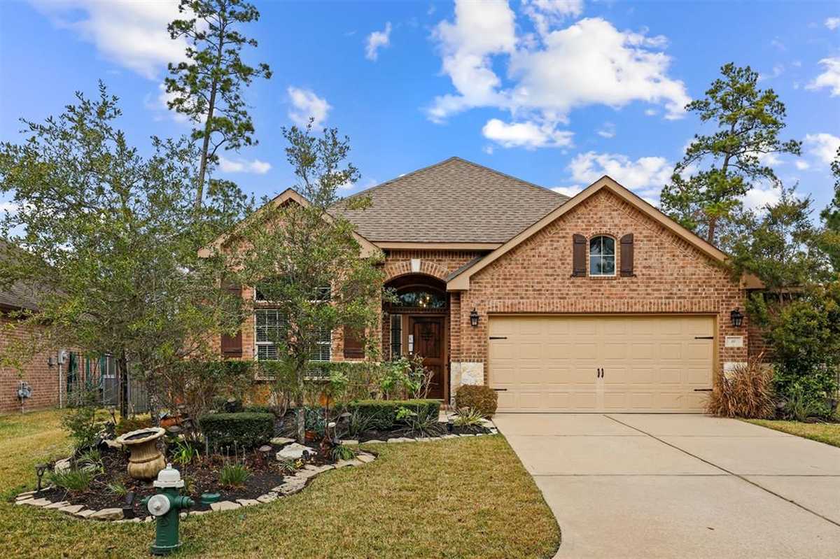 $385,000 - 3Br/3Ba -  for Sale in The Woodlands Creekside Park West, Tomball
