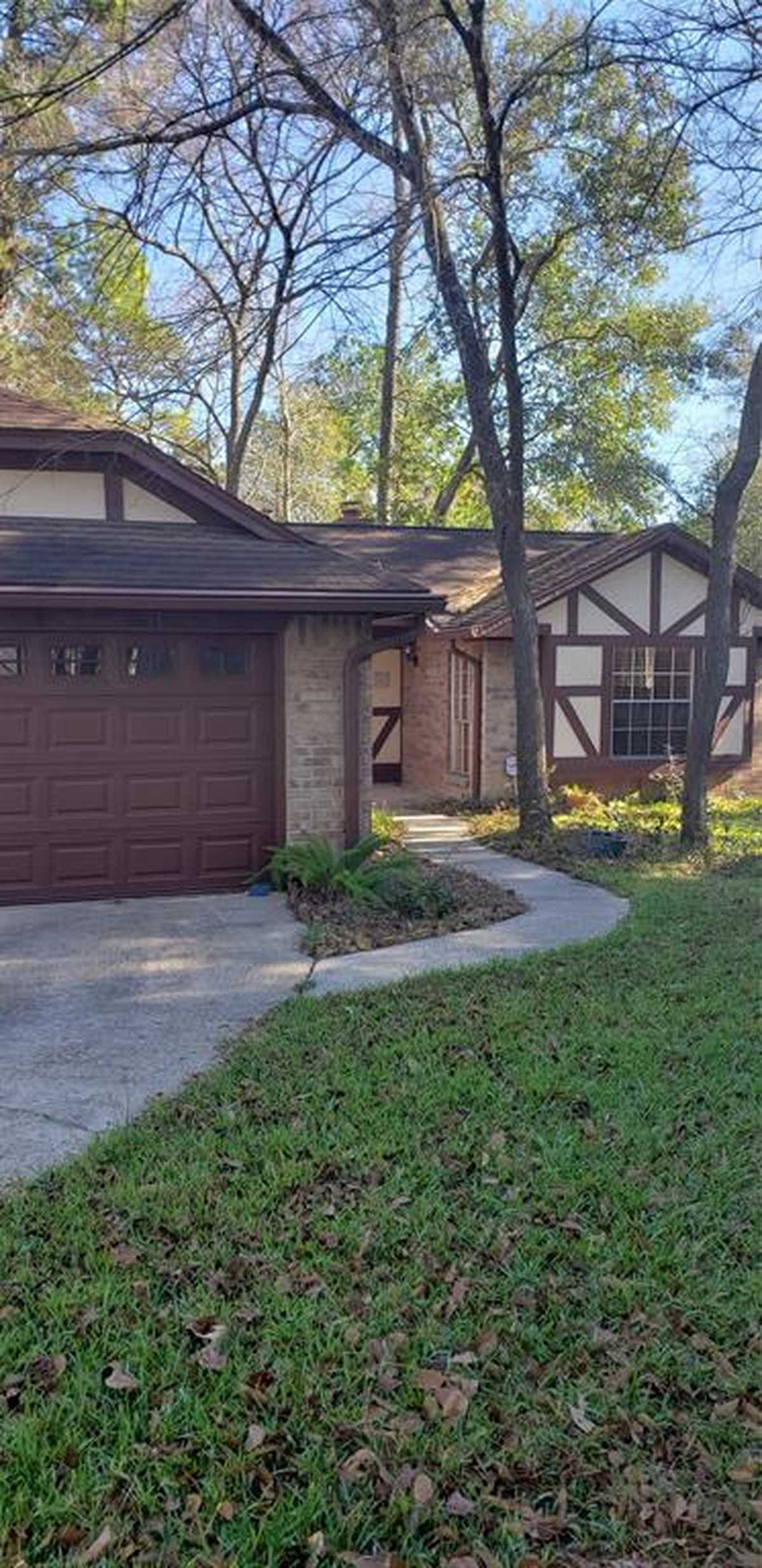 $250,000 - 3Br/2Ba -  for Sale in Wdlnds Village Panther Ck 01, The Woodlands