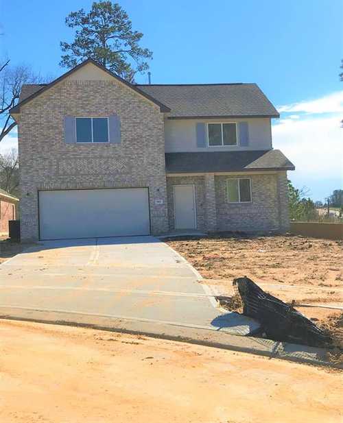 $318,650 - 3Br/3Ba -  for Sale in Wedgewood Forest, Conroe