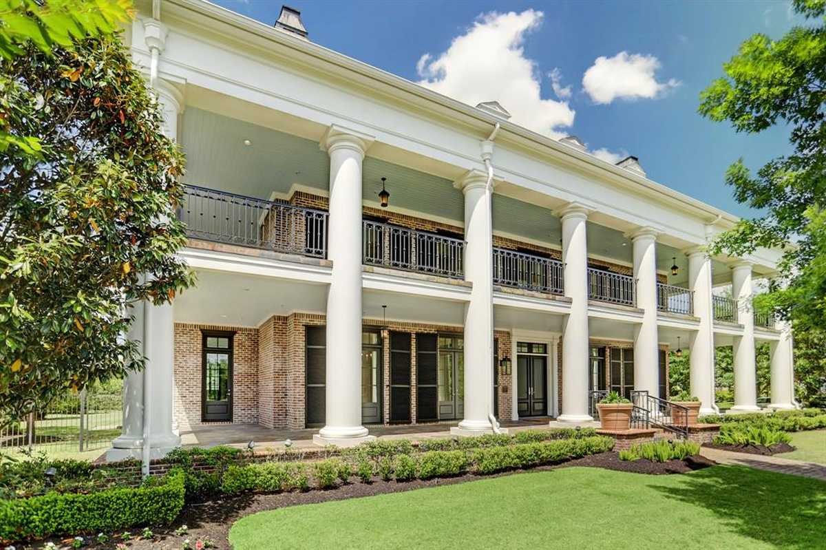 $3,590,000 - 5Br/8Ba -  for Sale in East Shore, The Woodlands