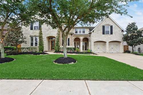$739,999 - 4Br/4Ba -  for Sale in Towne Lake Sec 6, Cypress