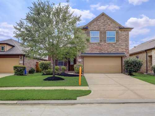 $420,000 - 4Br/3Ba -  for Sale in Towne Lake, Cypress