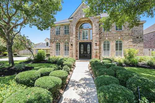 $625,000 - 5Br/5Ba -  for Sale in Copper Lakes, Houston