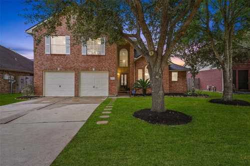 $379,900 - 4Br/3Ba -  for Sale in Copper Lakes, Houston