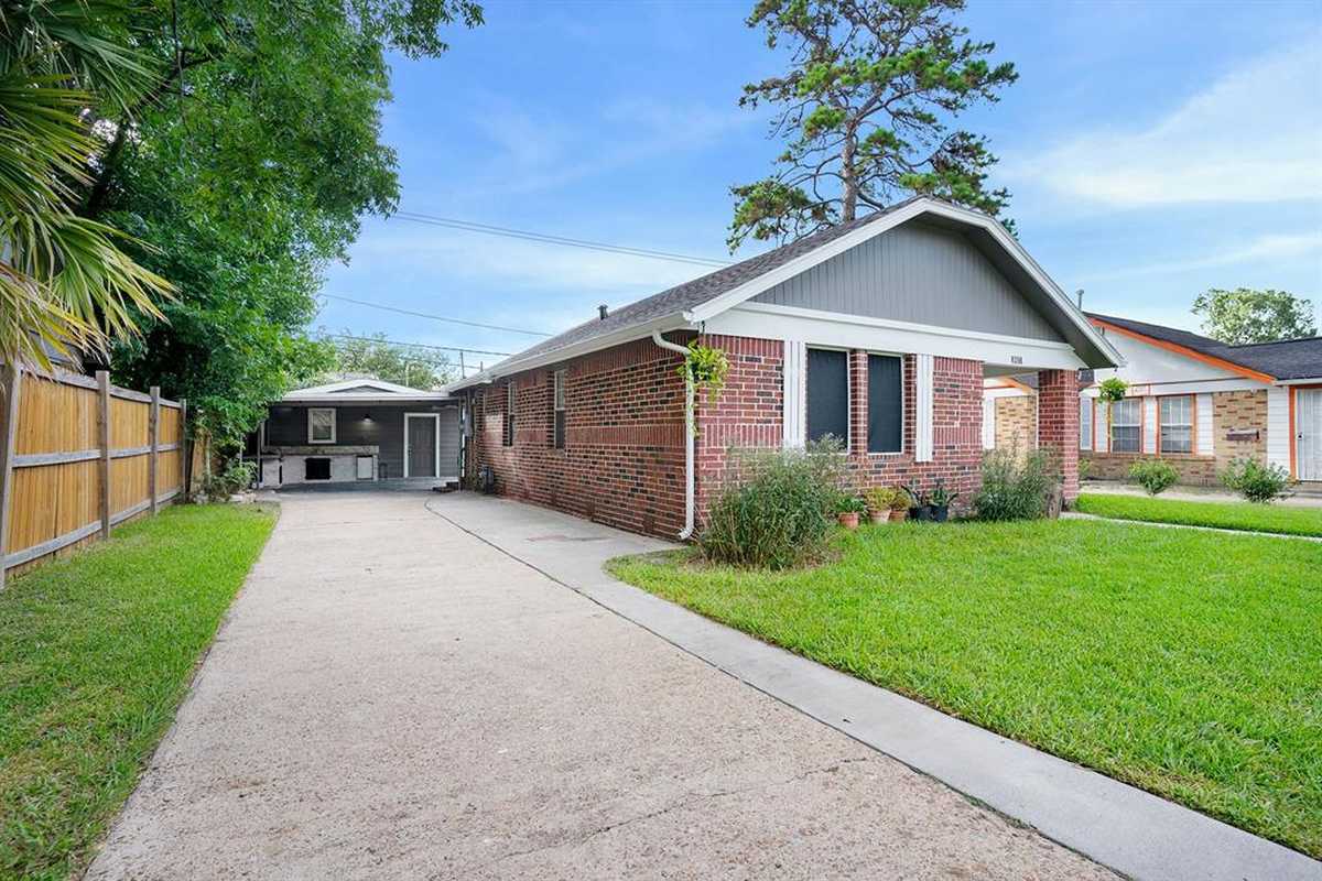 $321,770 - 4Br/3Ba -  for Sale in Riverview, Houston