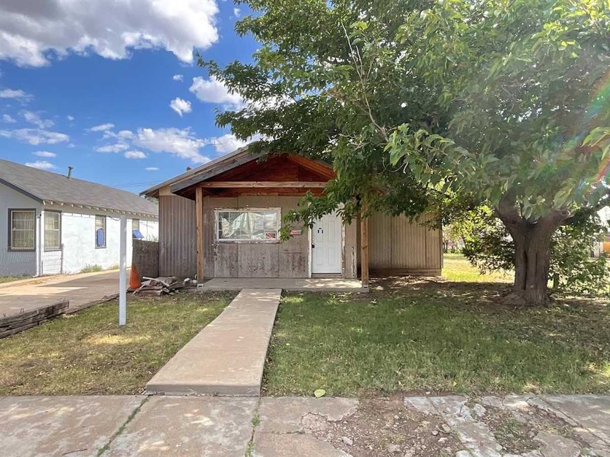 $44,999 - 2Br/1Ba -  for Sale in Isom, Borger