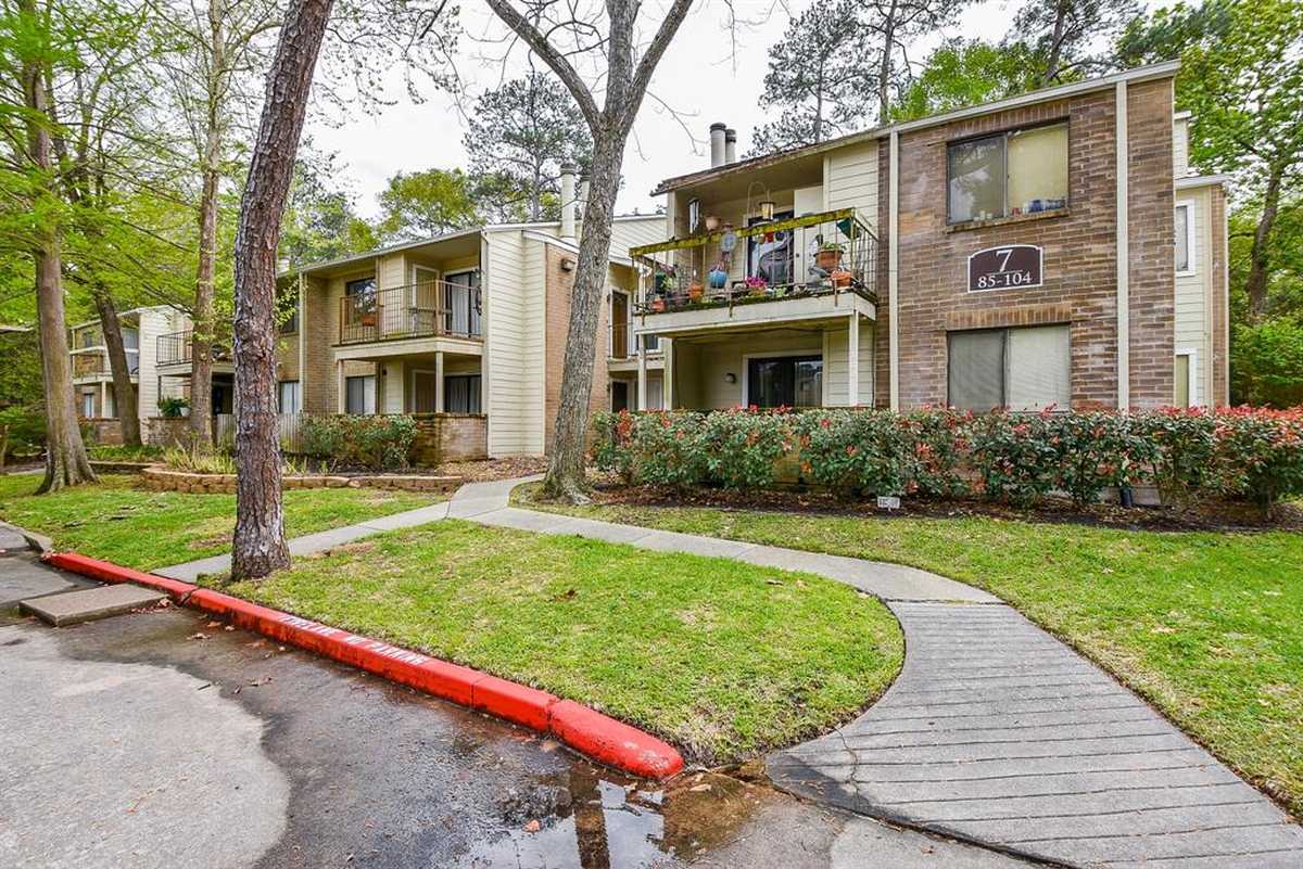 $165,000 - 2Br/1Ba -  for Sale in Creekwood Vill Condos 01, The Woodlands