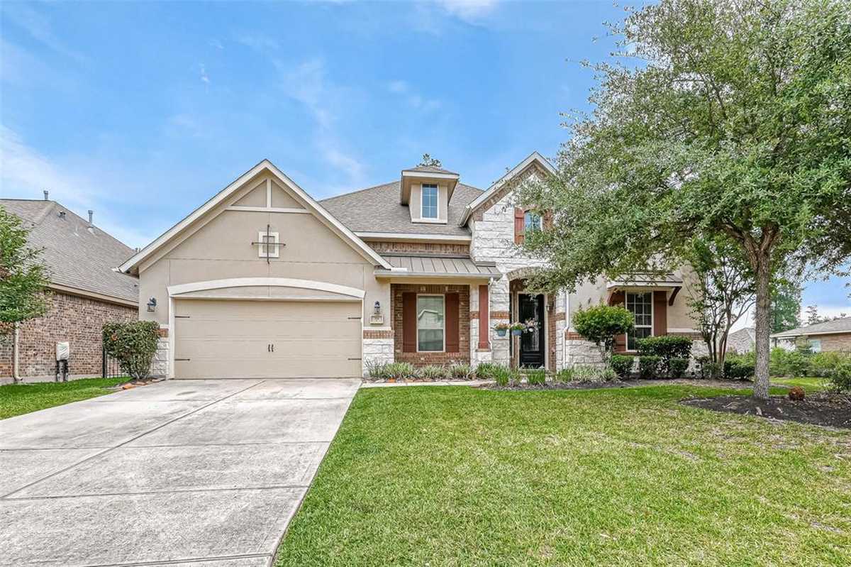 $645,000 - 4Br/3Ba -  for Sale in The Woodlands Creekside Park West 12, Tomball