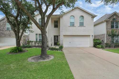 $450,000 - 4Br/4Ba -  for Sale in Stone Gate, Houston