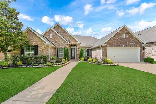 $600,000 - 4Br/3Ba -  for Sale in Towne Lake, Cypress