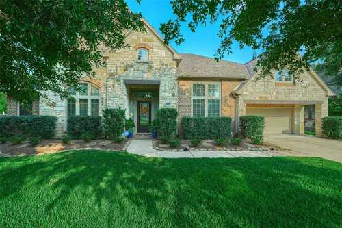 $848,500 - 4Br/5Ba -  for Sale in Cypress Crk Lakes, Cypress