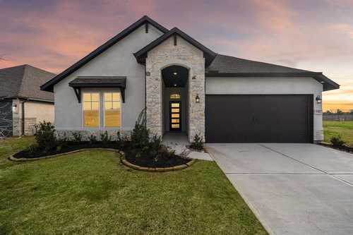 $530,000 - 3Br/3Ba -  for Sale in Towne Lake, Cypress
