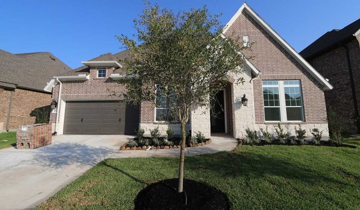 $535,000 - 3Br/3Ba -  for Sale in The Meadows At Imperial Oaks, Conroe
