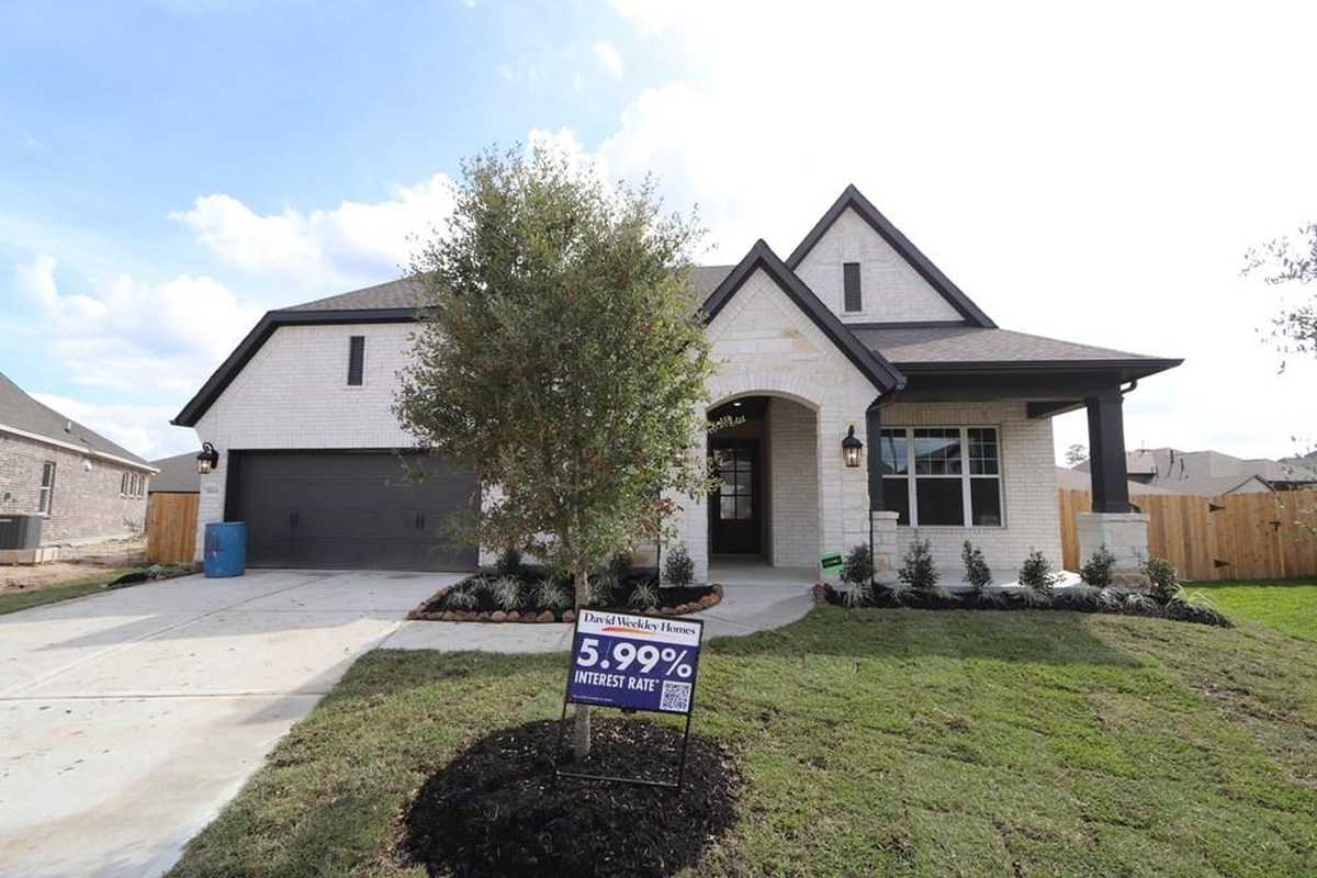 $599,000 - 4Br/3Ba -  for Sale in The Meadows At Imperial Oaks, Conroe