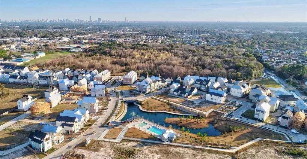 View Houston, TX 77080 residential property