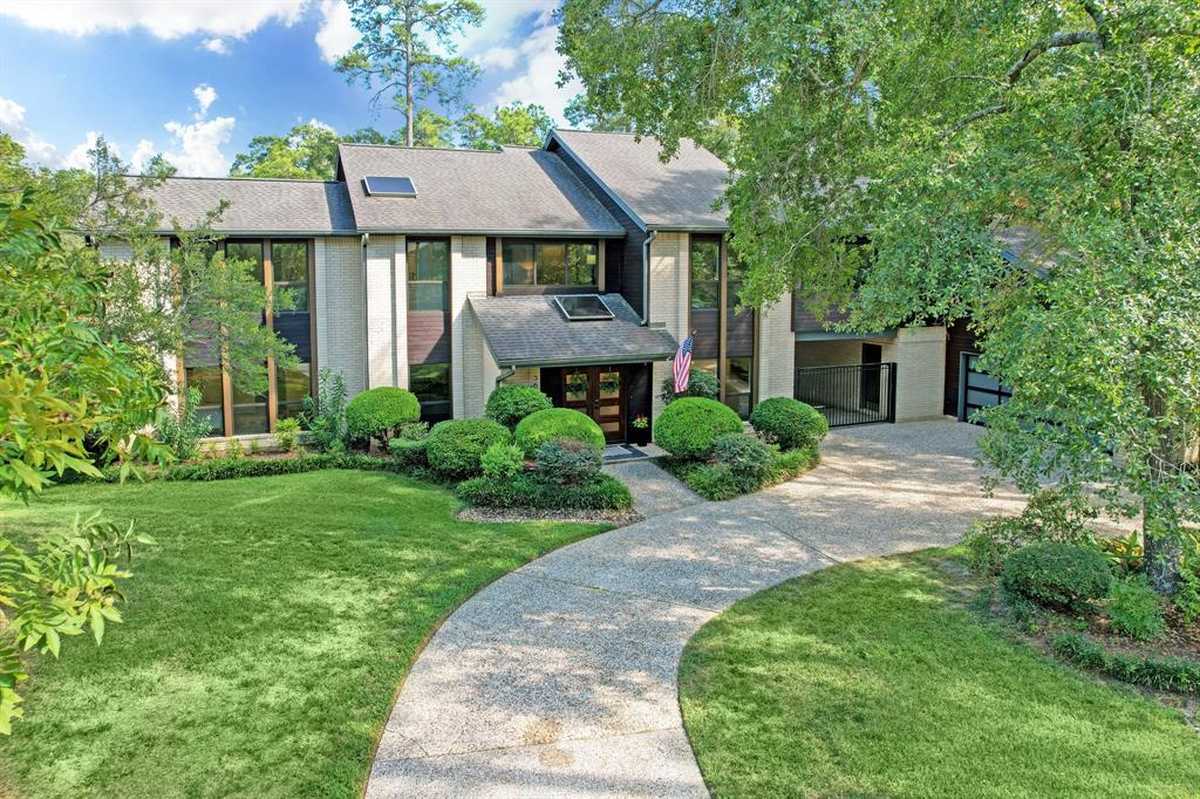 $1,599,000 - 5Br/5Ba -  for Sale in Panther Creek, The Woodlands