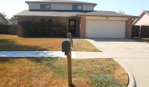 $289,900 - 3Br/3Ba -  for Sale in Townewest Sec 4, Sugar Land