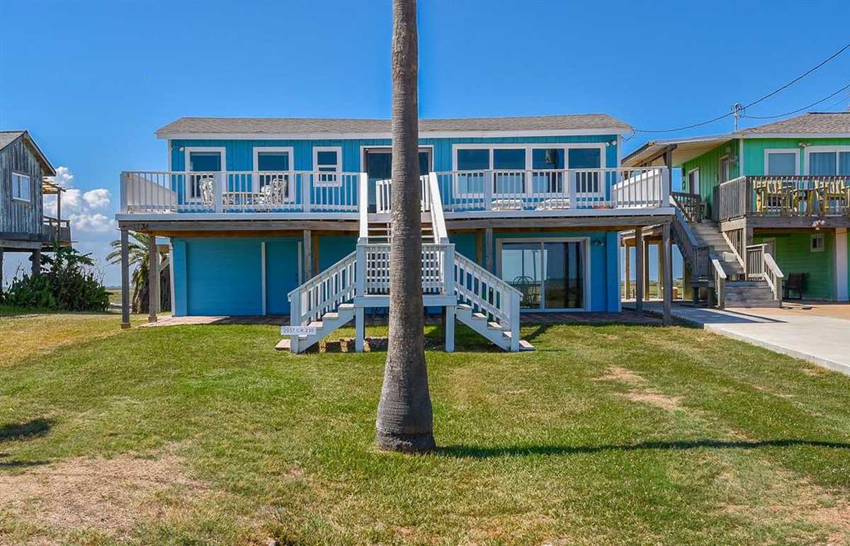 $450,000 - 3Br/2Ba -  for Sale in Sargent Beach Add, Sargent