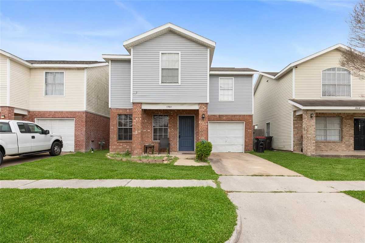 $180,000 - 3Br/3Ba -  for Sale in Greenbriar Colony T/h, Houston