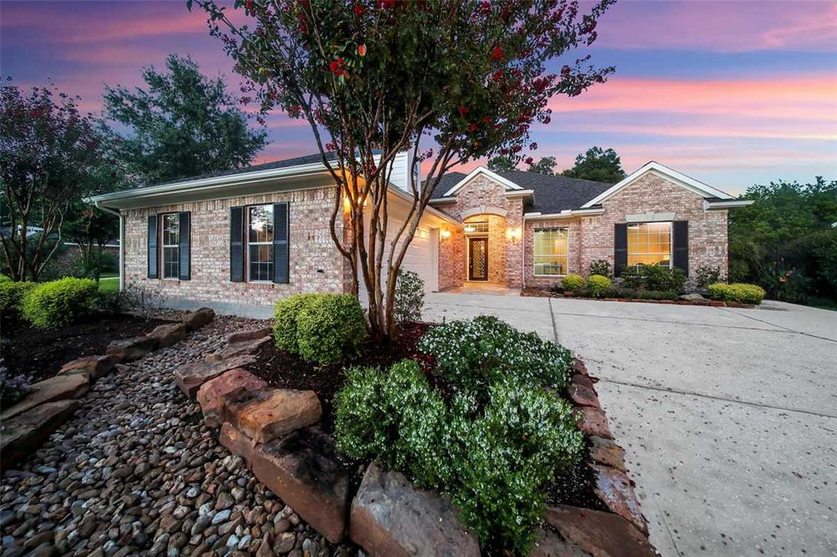 $459,990 - 3Br/3Ba -  for Sale in Woodlands Windsor Lakes, Conroe