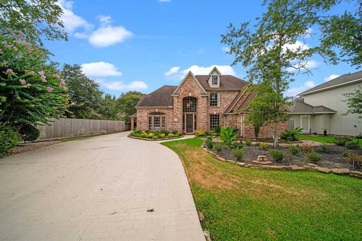 $785,000 - 4Br/4Ba -  for Sale in Cokeberry Forest, The Woodlands