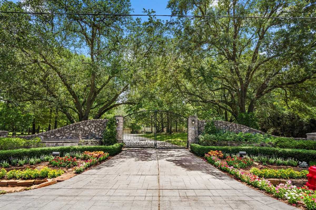 $4,900,000 - 6Br/7Ba -  for Sale in Liberty Tree Estates, Friendswood