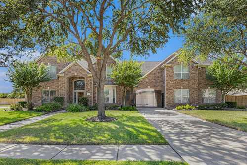 $849,900 - 4Br/6Ba -  for Sale in Cypress Creek Lakes, Cypress