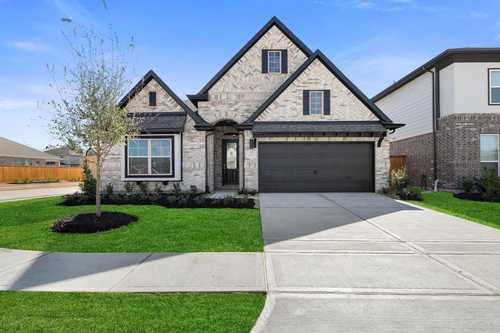 $607,000 - 4Br/5Ba -  for Sale in Towne Lake, Cypress