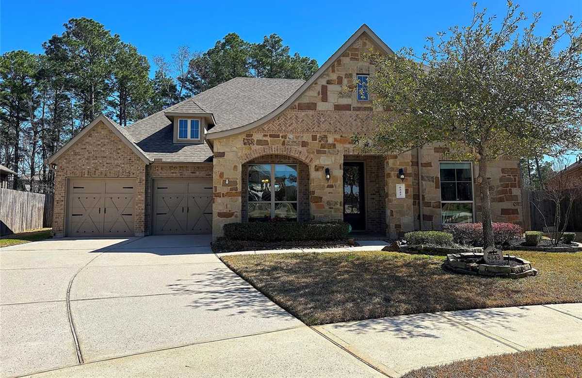 $557,999 - 4Br/3Ba -  for Sale in Water Crest On Lake Conroe, Conroe