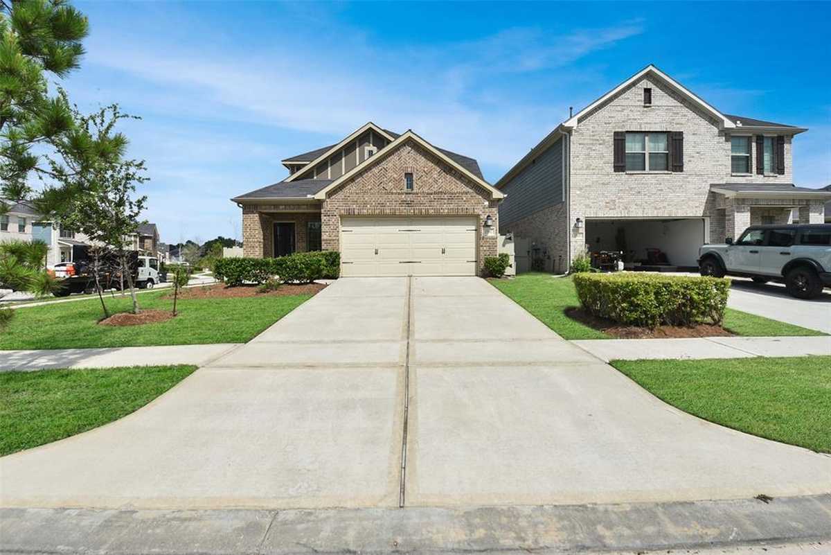 $398,000 - 4Br/3Ba -  for Sale in Harpers Preserve 32, Conroe