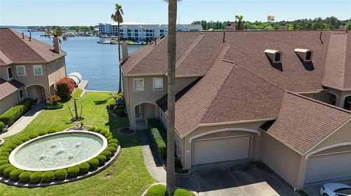 $725,000 - 3Br/3Ba -  for Sale in Palms Twnhms, Conroe