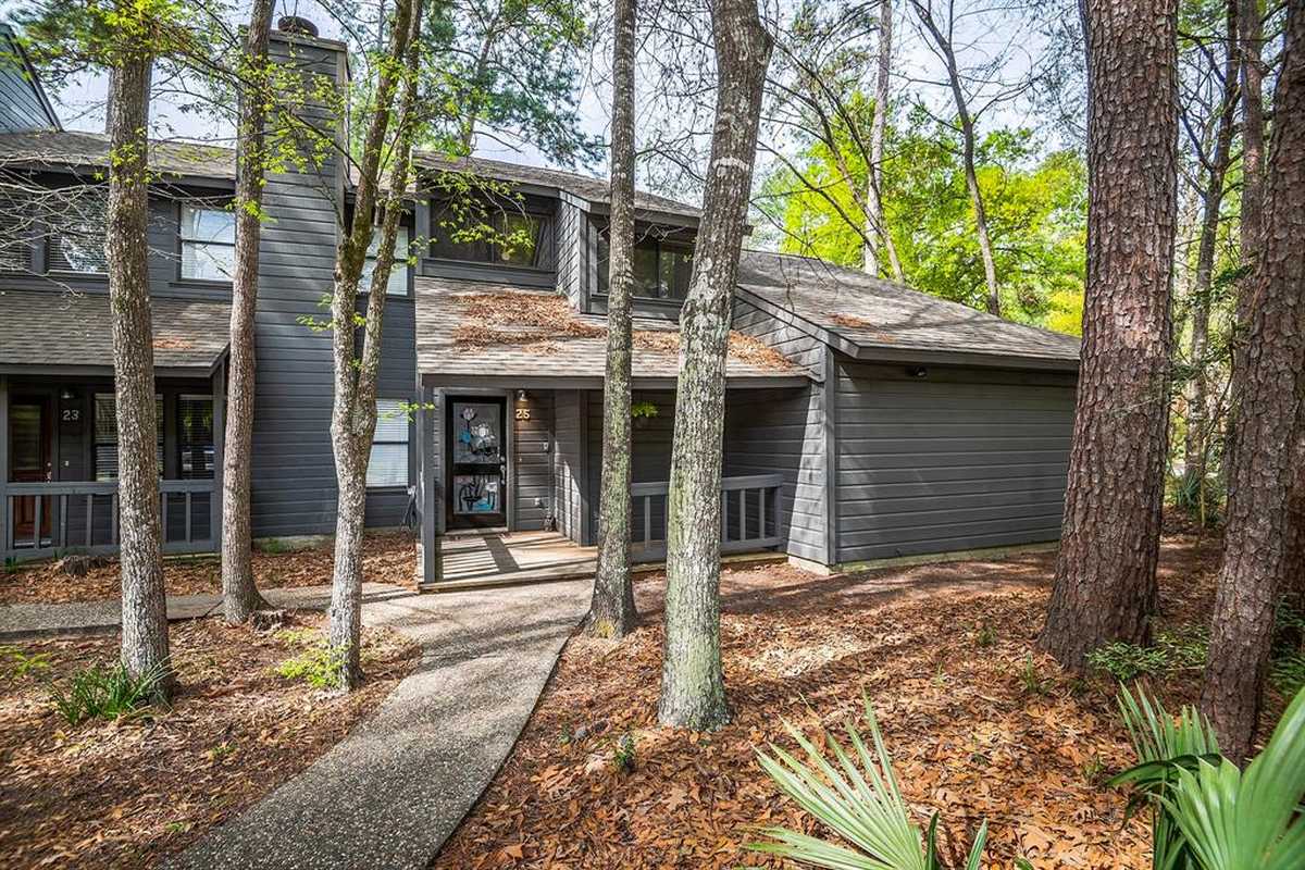 $270,000 - 3Br/3Ba -  for Sale in The Arbor At Grogan's Mill, The Woodlands