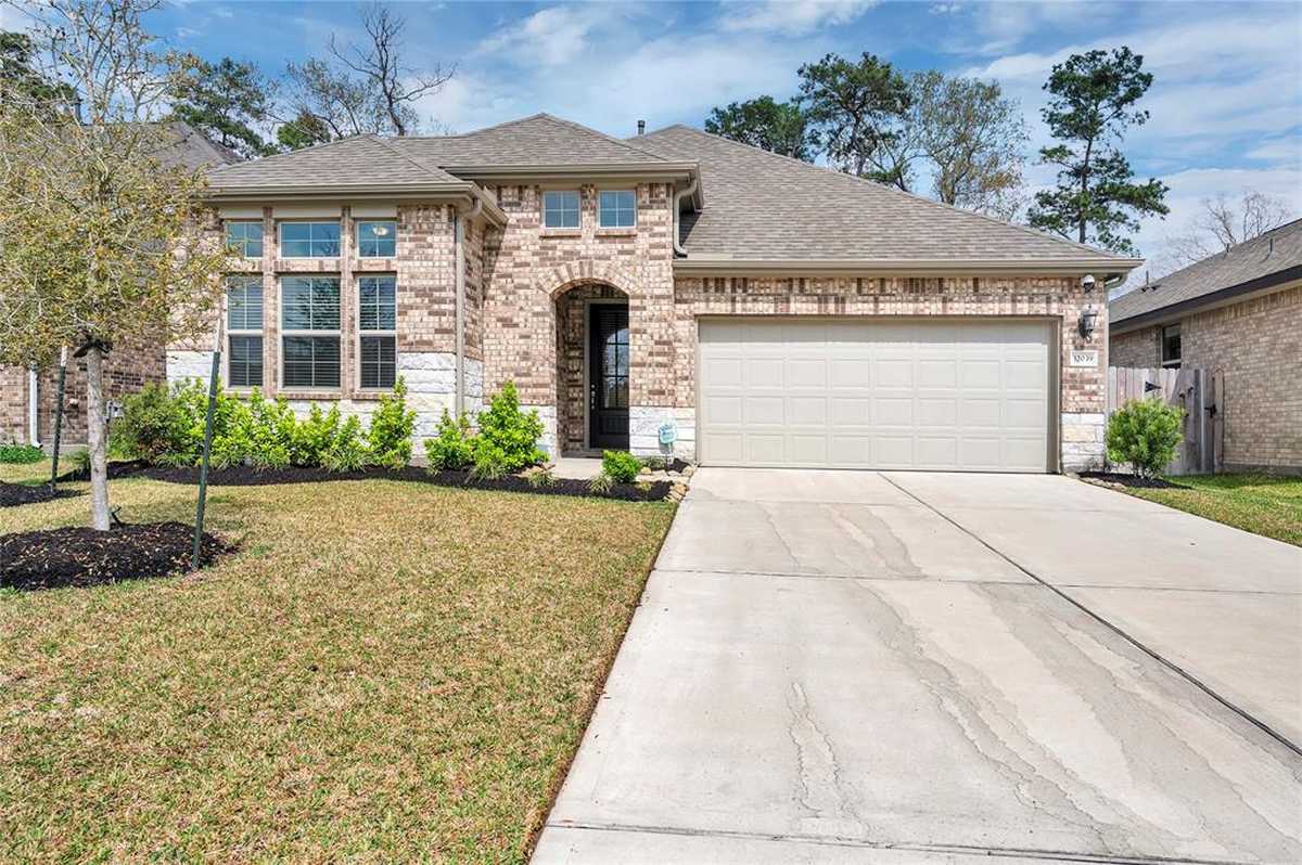 $449,900 - 3Br/3Ba -  for Sale in Meadows At Imperial Oaks 14, Conroe